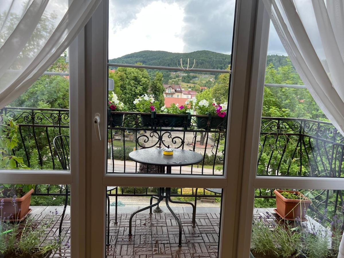 Apartament W Centrum Premium Ustrzyki Dolne Zewnętrze zdjęcie