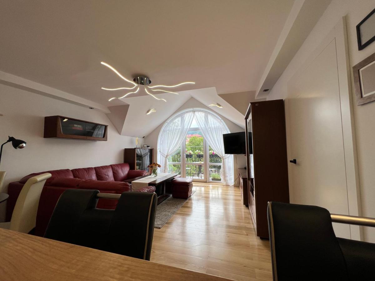 Apartament W Centrum Premium Ustrzyki Dolne Zewnętrze zdjęcie
