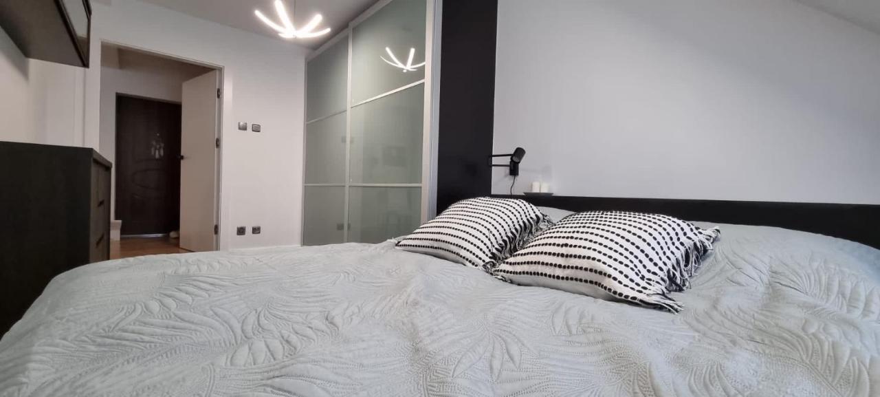Apartament W Centrum Premium Ustrzyki Dolne Zewnętrze zdjęcie